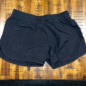 Columbia women’s athletic shorts size M